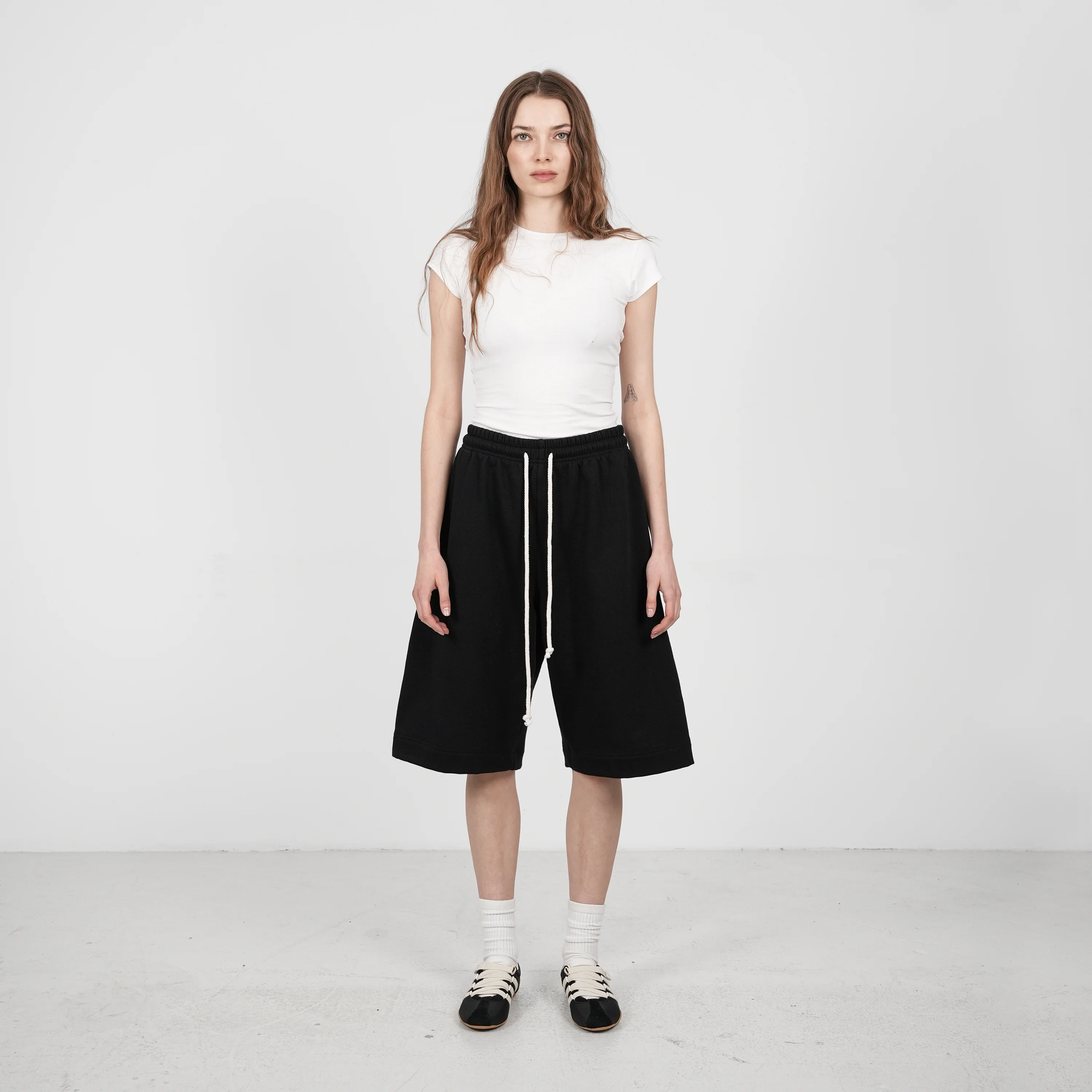 Barrel Flowy Shorts (Black) - Image 4