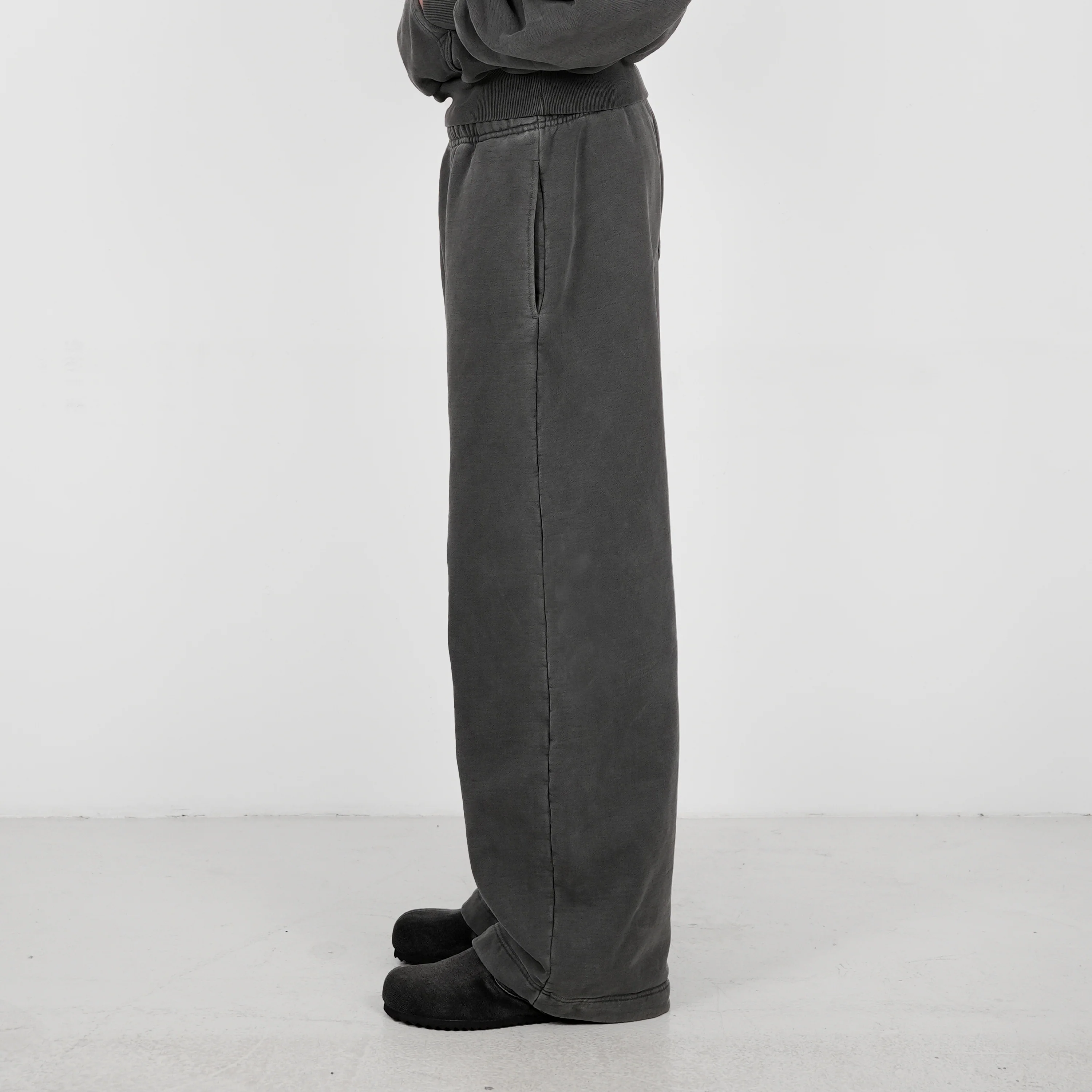 Washed Barrel Sweatpants - Image 8
